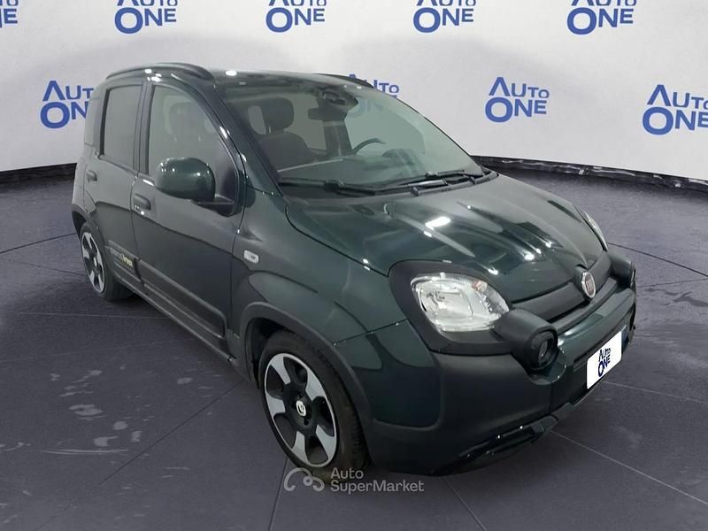 Usata Fiat Panda Cross Cross 69 CV (50 kW) 2025 Verde Utilitaria