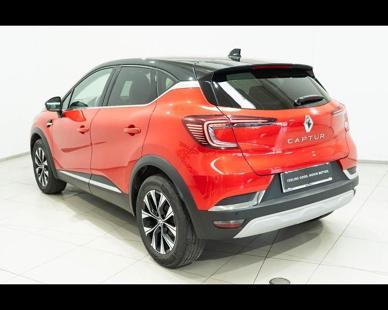 Usata Renault Captur Techno 91 CV (66 kW) 2023 Rosso SUV