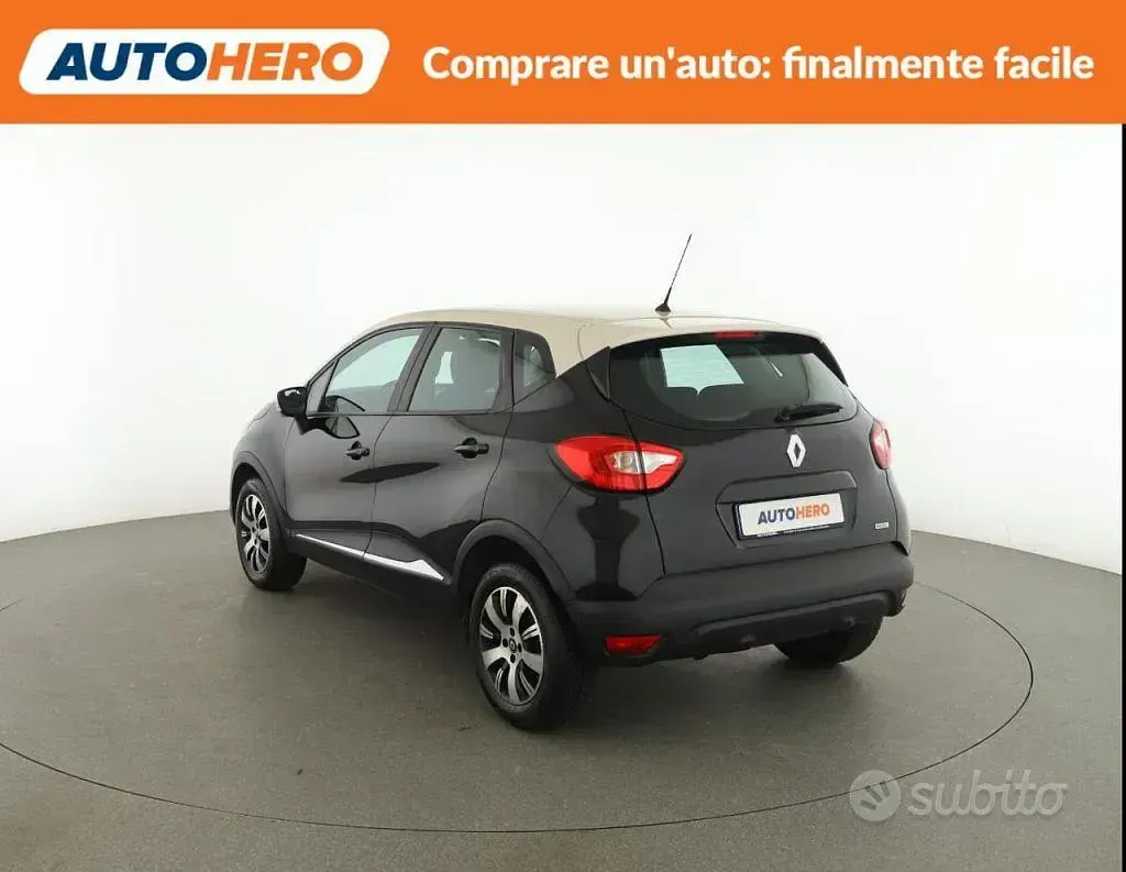 Usata Renault Captur 90 CV (66 kW) 2017 Nero SUV