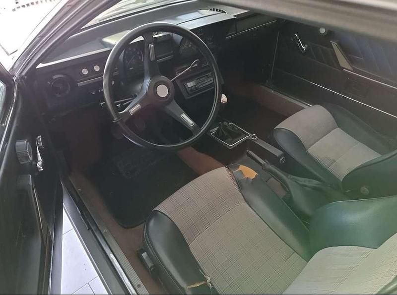 Usata 1979 Alfa Romeo GT Coupé | 10.000 € - Immagine 1/4
