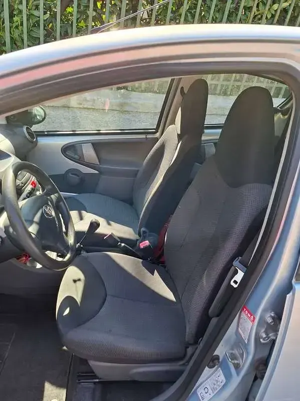 Gebraucht Toyota Aygo 68 PS (50 kW) 2008 Blau Kleinwagen