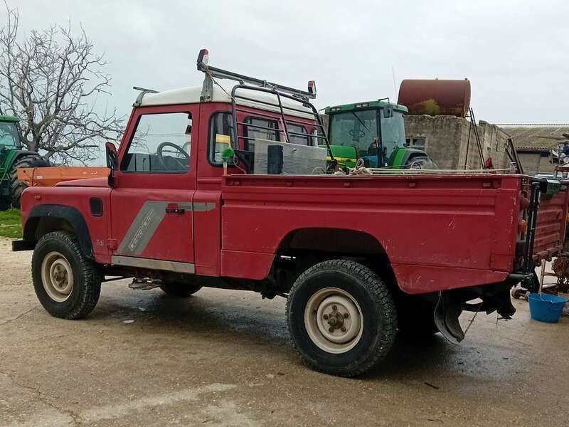 Rosso Usata 1993 Land Rover Defender SUV | 21.500 € - Immagine 1/4
