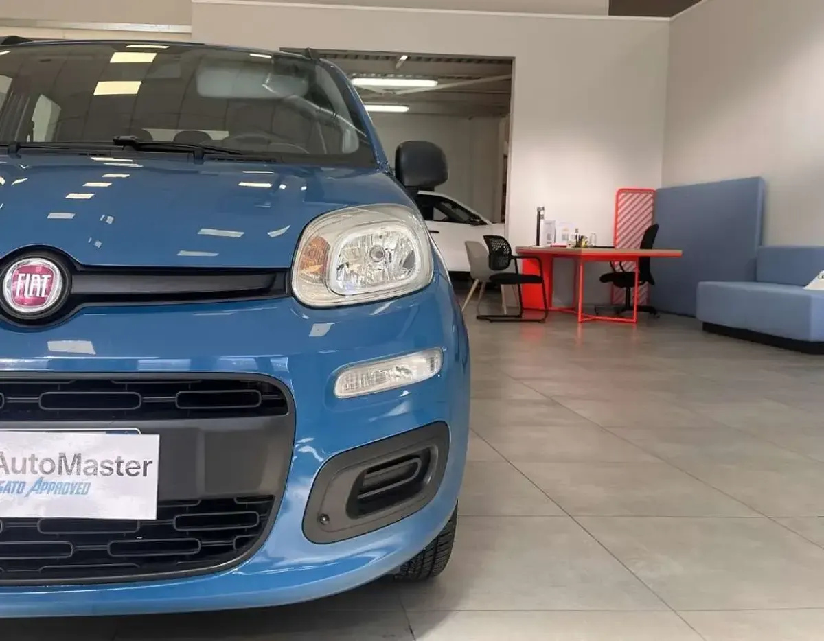 Usata Fiat Panda Easy 75 CV (55 kW) 2014 Blu/azzurro Utilitaria