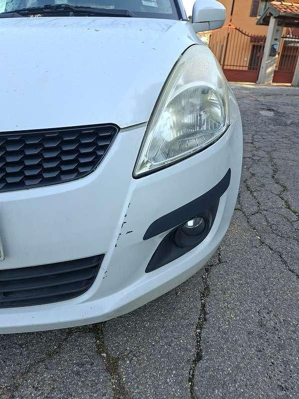 Usata Suzuki Swift GL 94 CV (69 kW) 2011 Bianco Utilitaria