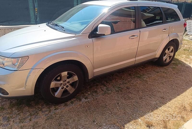 Usata 2011 Fiat Freemont SUV | 12.000 € (Molto cara) - Immagine 1/4