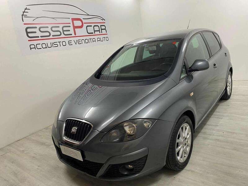 Usata Seat Altea Reference 90 CV (66 kW) 2013 Grigio Monovolume