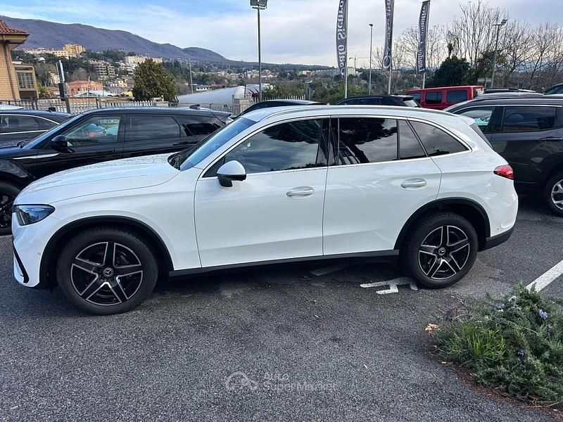 Usata Mercedes GLC220 Premium 197 CV (144 kW) 2022 Bianco SUV