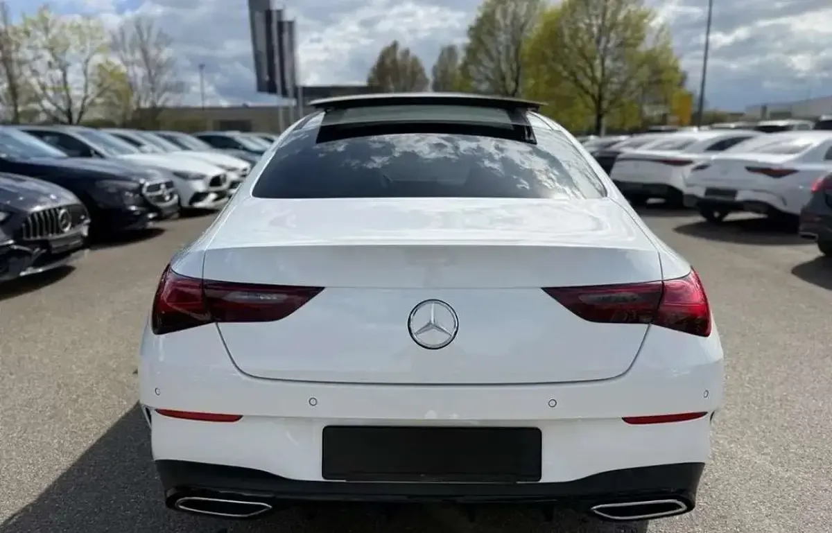 Usata Mercedes CLA220 Business 190 CV (139 kW) 2025 Bianco polare Berlina