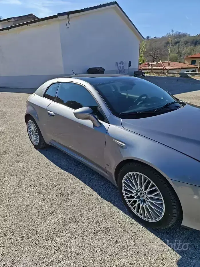 Usata Alfa Romeo Brera 200 CV (147 kW) 2007 Grigio Coupé