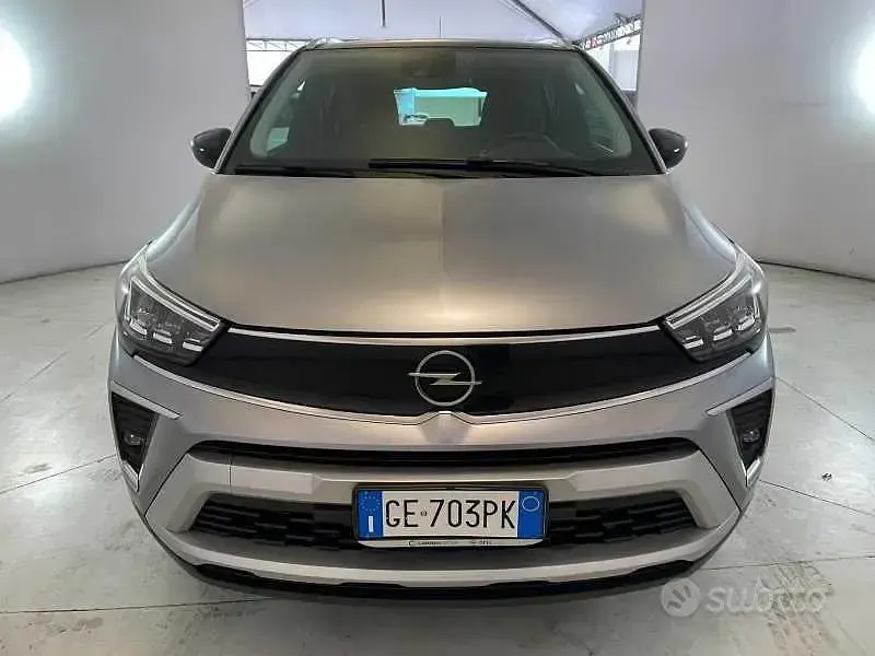 Usata Opel Crossland Ultimate 120 CV (88 kW) 2021 Grigio aluminio SUV