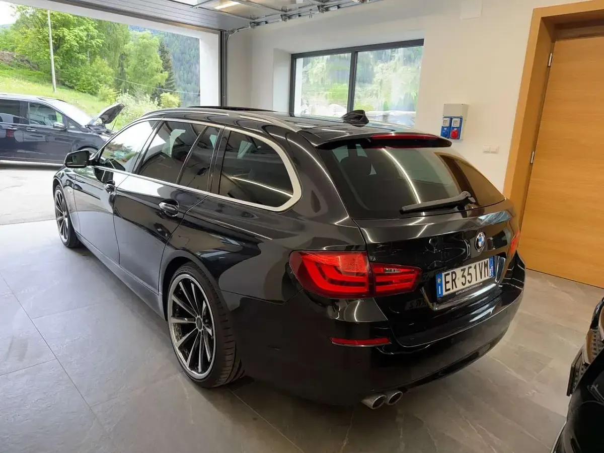 Usata BMW 525 218 CV (160 kW) 2012 Nero Station wagon