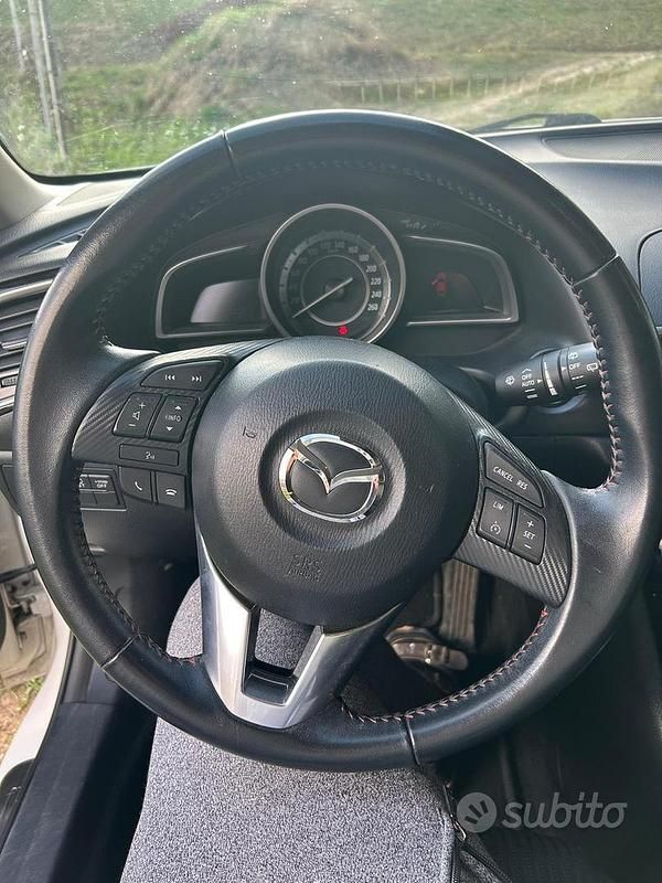 Usata Mazda 3 100 CV (73 kW) 2016 Bianco Berlina