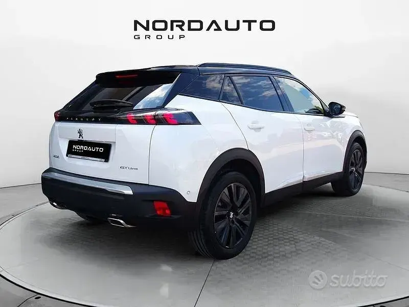 Usata Peugeot 2008 GT-line 131 CV (96 kW) 2020 Bianco SUV