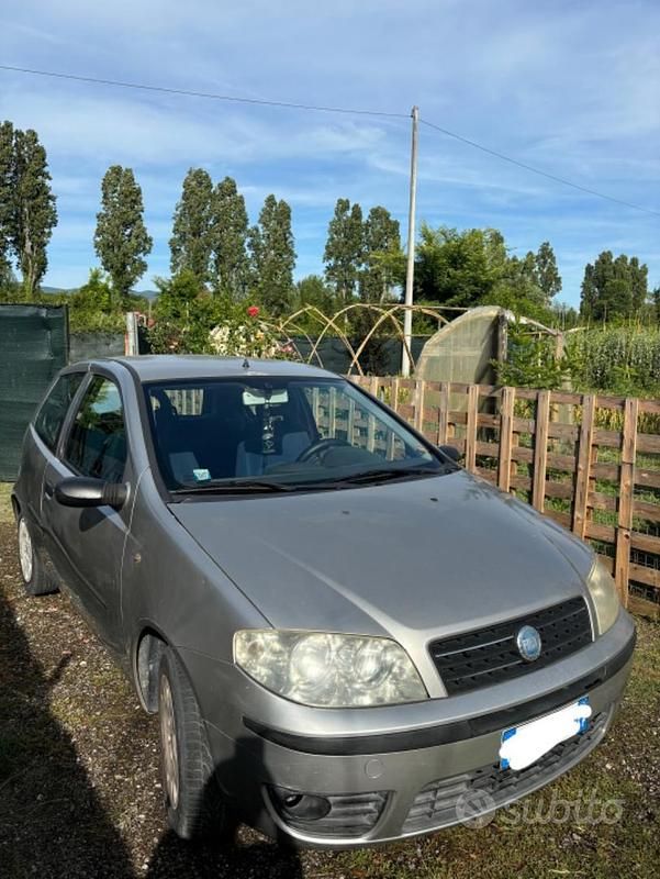 Usata Fiat Punto 2004 Grigio Utilitaria