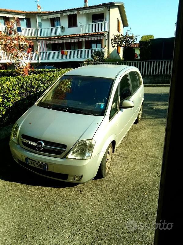Occasion Opel Meriva 75 ch (55 kW) 2005 Gris Monospace