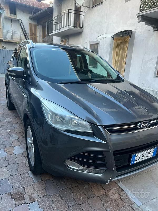 Usata Ford Kuga Titanium 140 CV (102 kW) 2013 Grigio SUV
