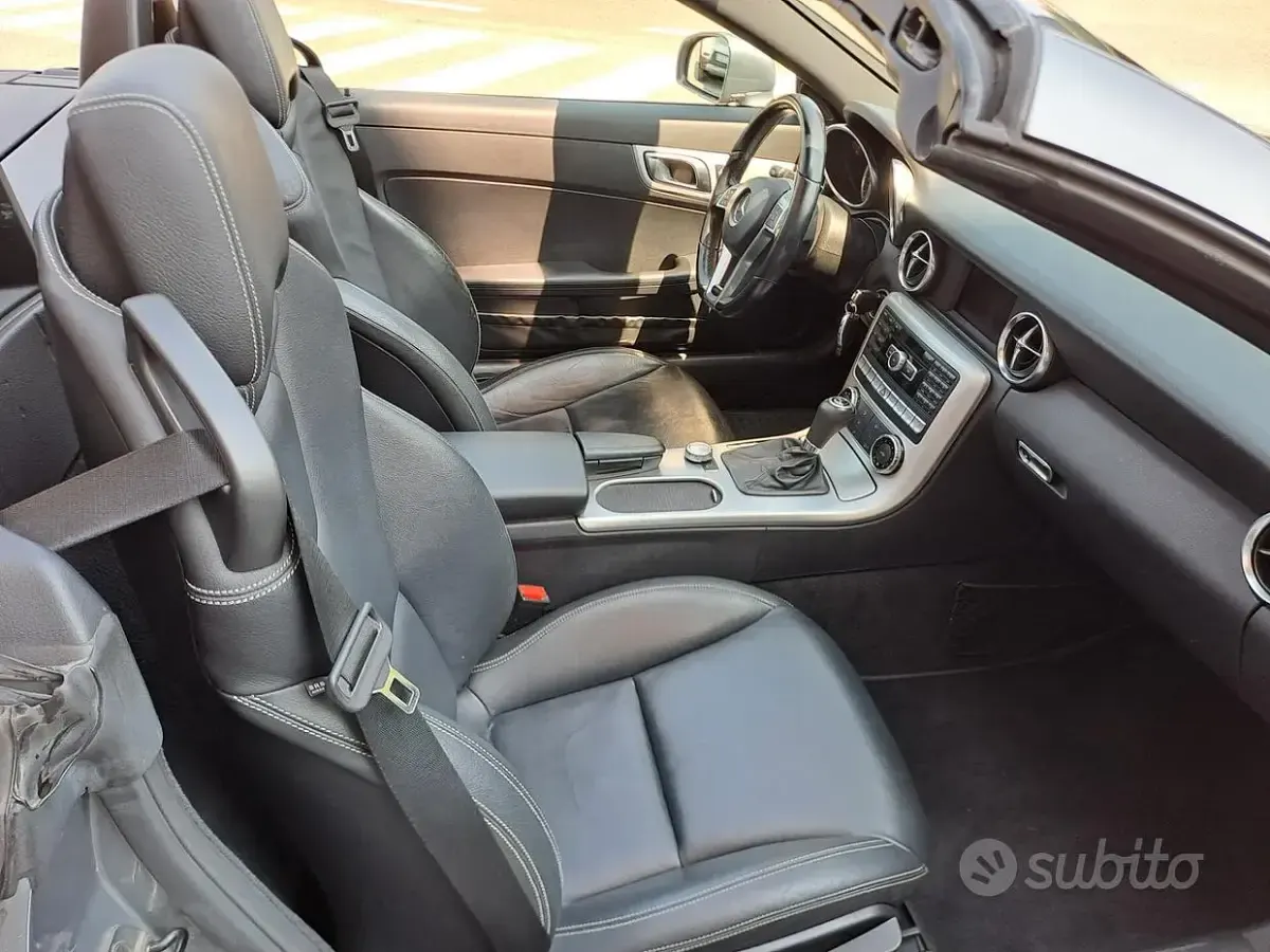 Usata Mercedes SLK200 Premium 184 CV (135 kW) 2013 Grigio Cabrio