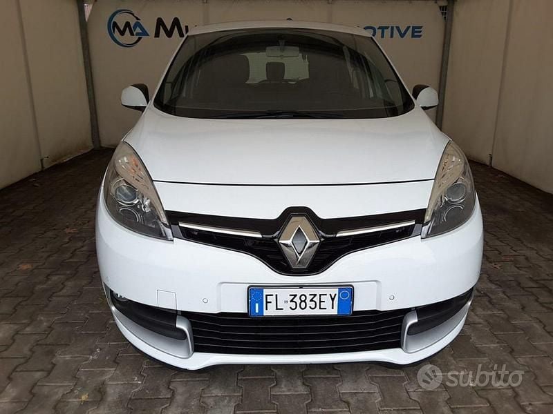 Usata Renault Scénic III 110 CV (80 kW) 2012 Bianco Monovolume