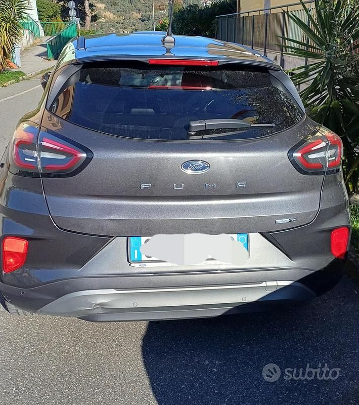 Usata Ford Puma 125 CV (91 kW) 2022 Grigio SUV