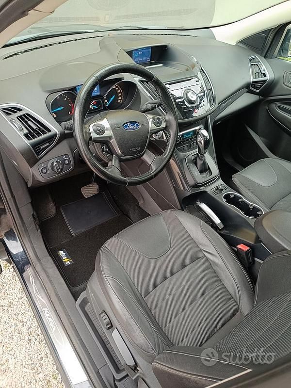 Usata Ford Kuga Business Edition 140 CV (102 kW) 2013 Nero SUV