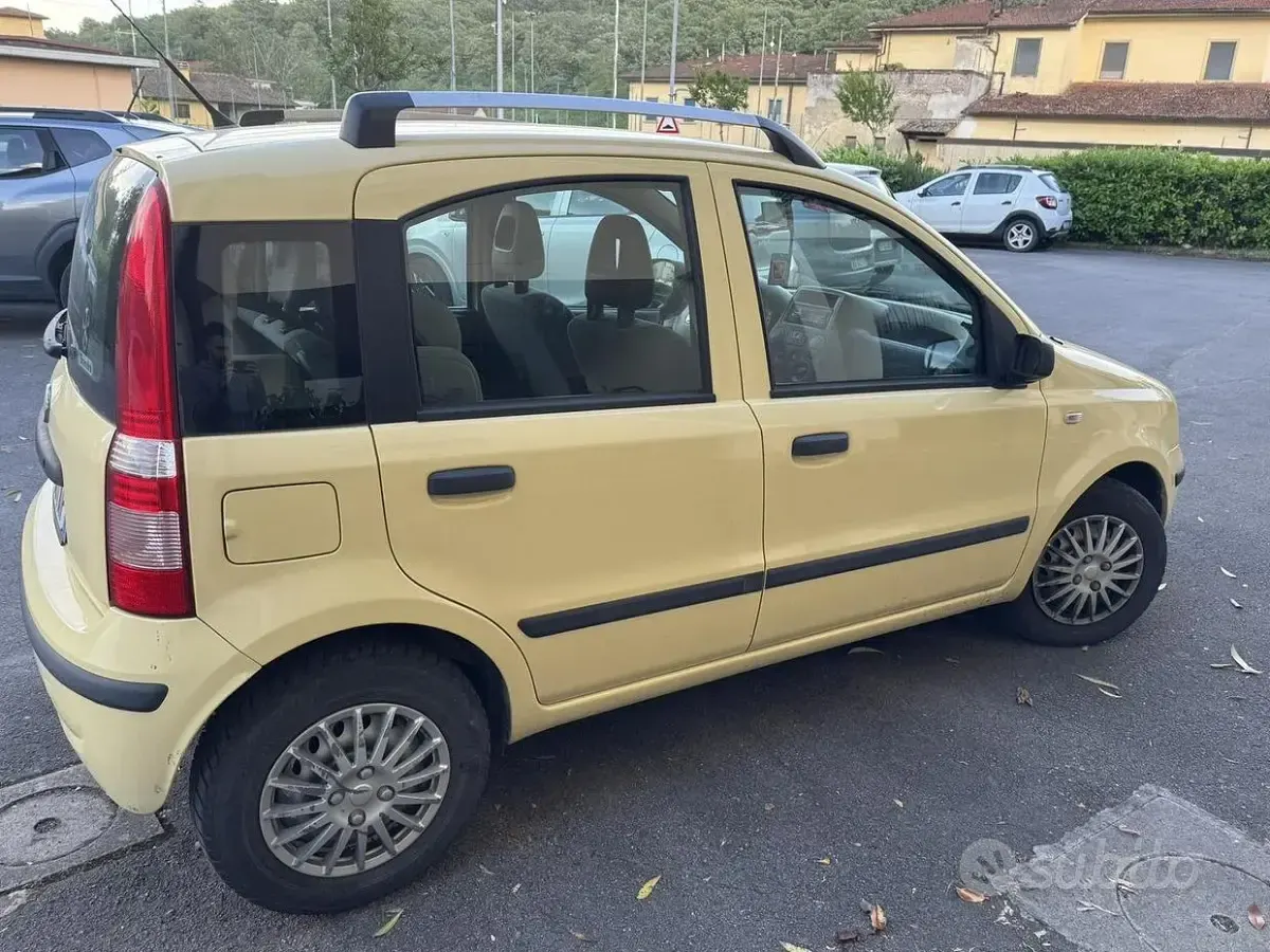 Occasion Fiat Panda 69 ch (50 kW) 2012 Jaune Citadine