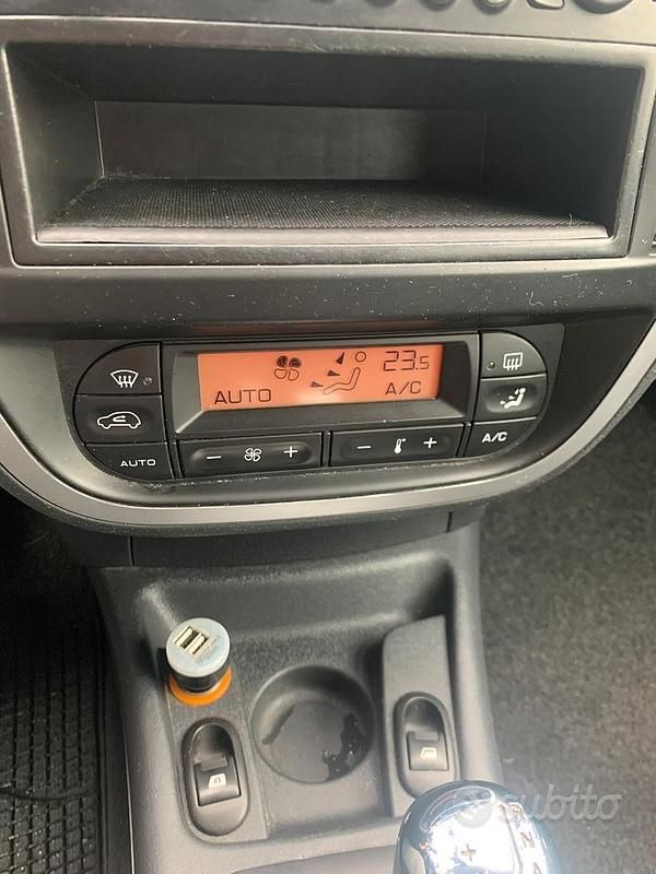 Usata Citroën C3 90 CV (66 kW) 2006 Grigio Utilitaria