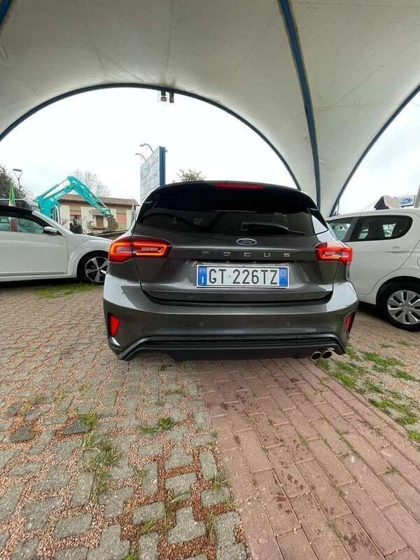 Usata Ford Focus ST-Line 125 CV (91 kW) 2024 Grigio Berlina