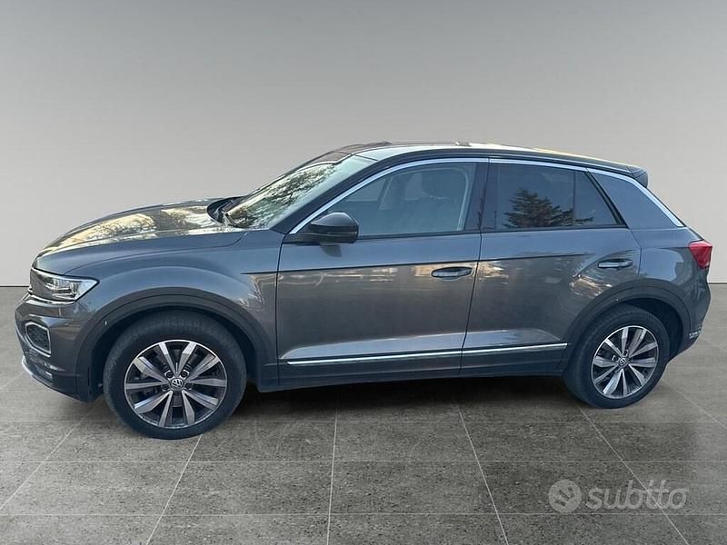 Usata VW T-Roc Style 150 CV (110 kW) 2018 Grigio SUV