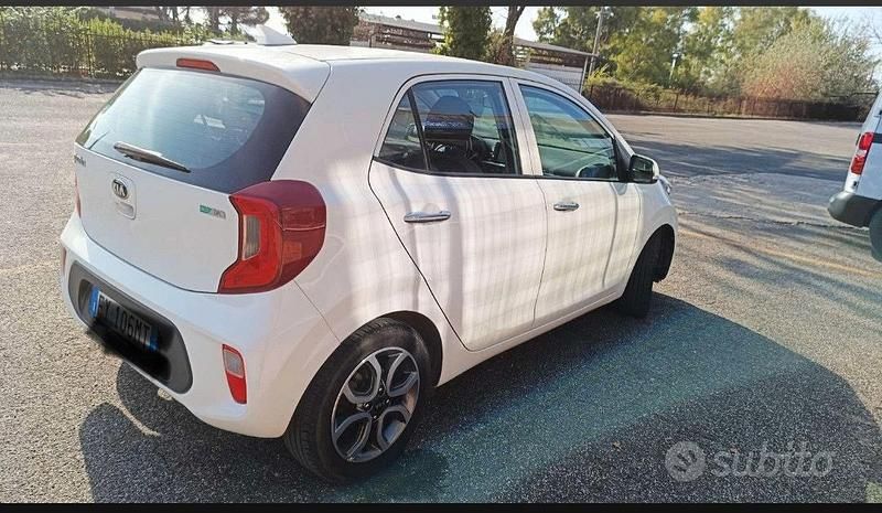Usata Kia Picanto 65 CV (47 kW) 2019 Bianco Utilitaria