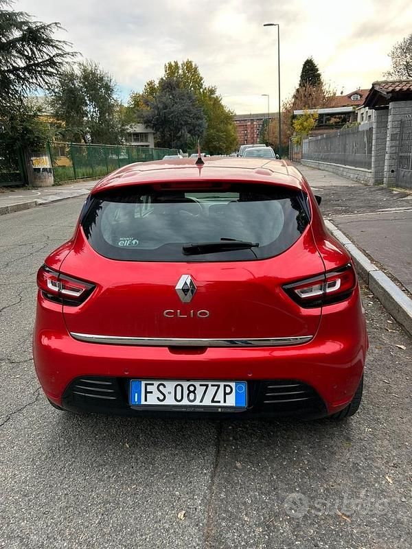 Usata Renault Clio IV 75 CV (55 kW) 2019 Rosso Utilitaria