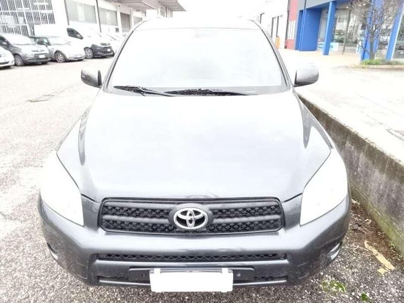 Usata Toyota RAV4 Luxury 177 CV (130 kW) 2006 SUV