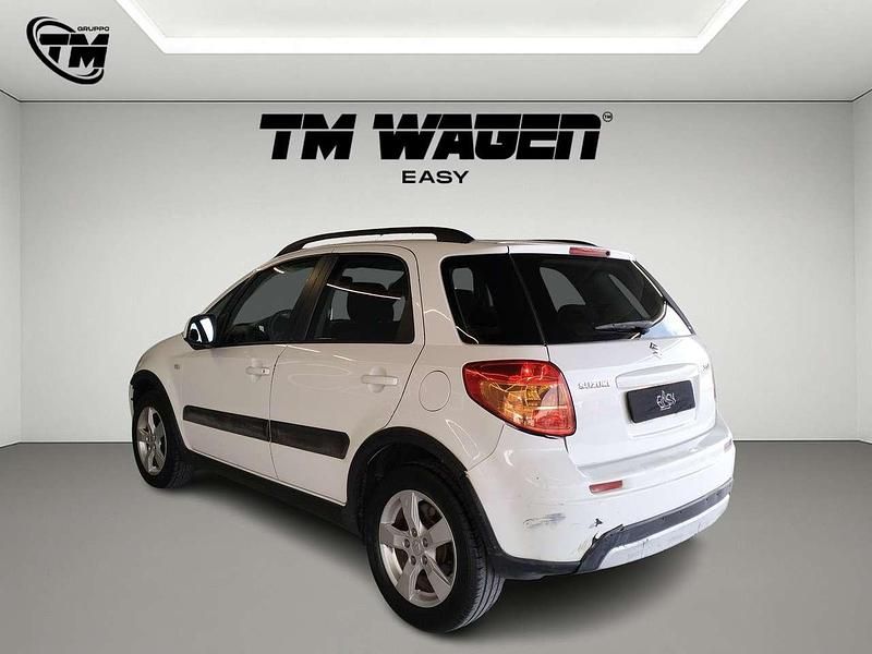 Usata Suzuki SX4 GL 111 CV (81 kW) 2013 Bianco SUV