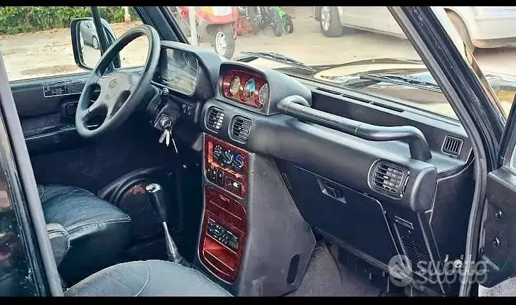 Usata Hyundai Galloper 100 CV (73 kW) 1998 Nero SUV