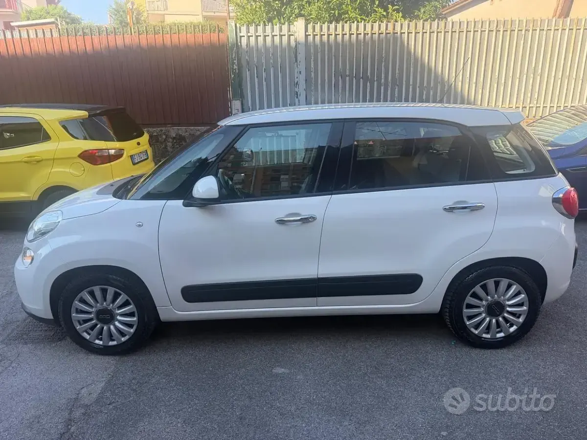 Usata Fiat 500L Business 95 CV (69 kW) 2017 Bianco Monovolume