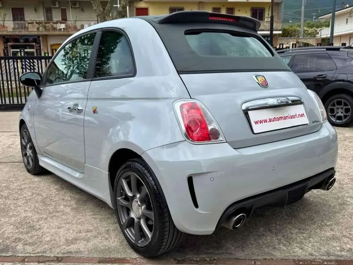 Usata Abarth 595C 140 CV (102 kW) 2013 Grigio cenere Cabrio