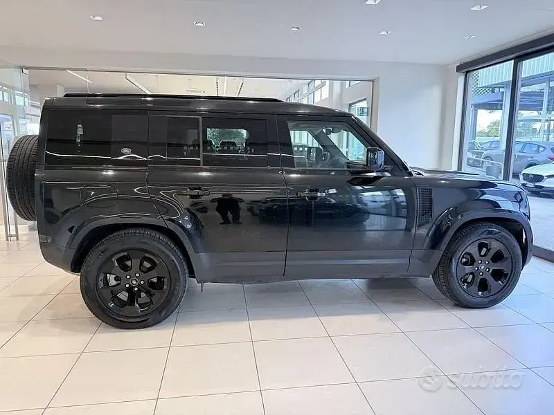 Usata Land Rover Defender SE 2023 Nero SUV