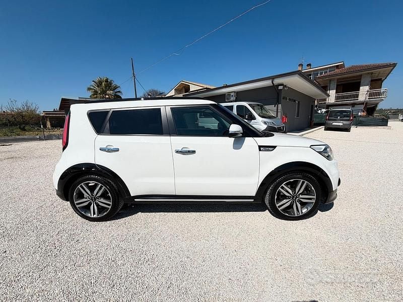 Usata Kia Soul 136 CV (100 kW) 2018 Bianco SUV