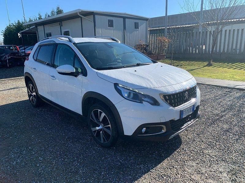Usata Peugeot 2008 S 110 CV (80 kW) 2018 Bianco SUV