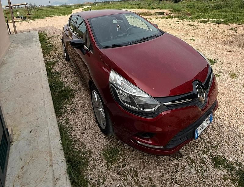Usata Renault Clio IV 75 CV (55 kW) 2018 Rosso Berlina