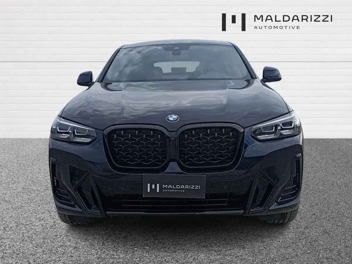 Usata BMW X4 M Sport 190 CV (139 kW) 2025 Carbon black SUV
