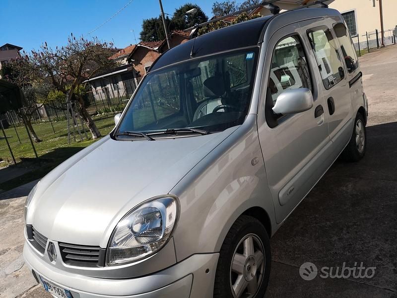 Usata Renault Kangoo 106 CV (77 kW) 2007 Grigio Monovolume