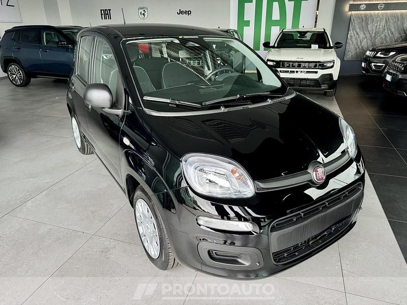 Nuova Fiat Panda 70 CV (51 kW) 2025 Nerotessuto nero con monogramma Utilitaria