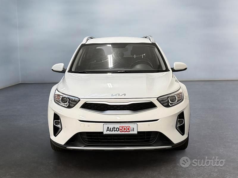 Usata Kia Stonic Urban 84 CV (61 kW) 2022 Bianco SUV