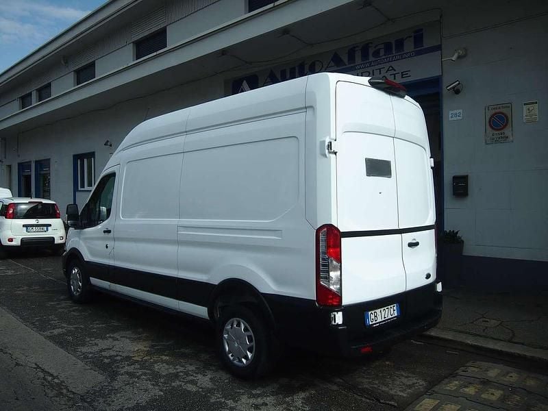 Gebraucht Ford Transit 131 PS (96 kW) 2020 Weiß Van