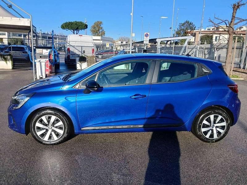 Usata Renault Clio V Equilibre 101 CV (74 kW) 2023 Blu/azzurro Berlina