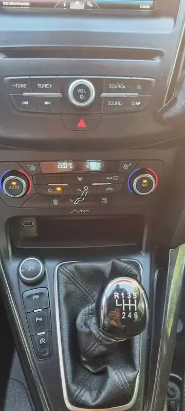 Usata Ford Focus Titanium S 120 CV (88 kW) 2015 Nero Station wagon