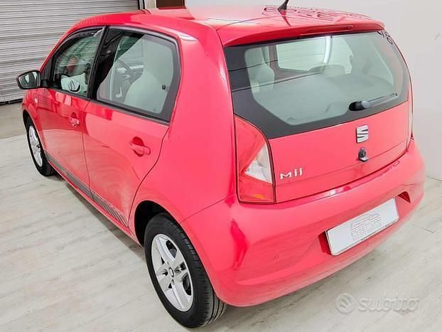 Usata Seat Mii Chic 60 CV (44 kW) 2015 Rosso Utilitaria