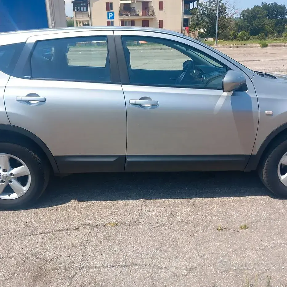 Usata Nissan Qashqai 106 CV (77 kW) 2007 Grigio SUV