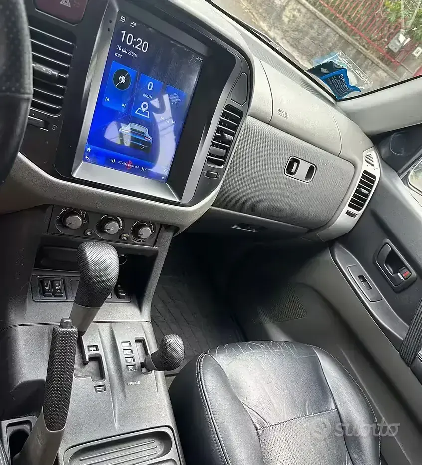 Usata Mitsubishi Pajero 165 CV (121 kW) 2001 Bluazzurro SUV