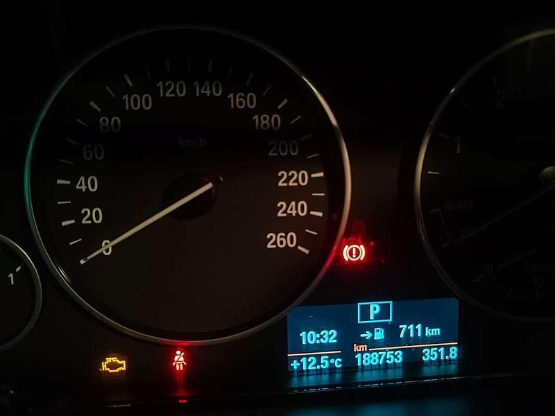 Usata BMW 318 Advantage 150 CV (110 kW) 2016 Bianco Station wagon